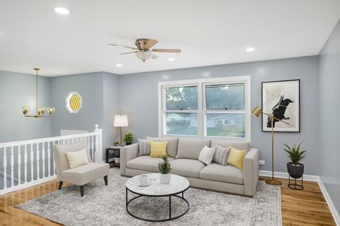 Tiny photo for 7031 glenwood Lane, Hanover Park, IL 60133 (MLS # 12498641)