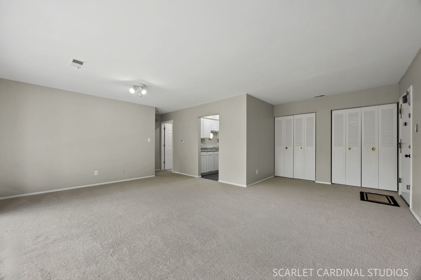 Properties 3 1105 Royal St George Drive 206
