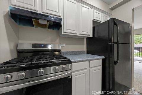 Tiny photo for 1105 Royal St George Drive #206, Naperville, IL 60563 (MLS # 12640790)