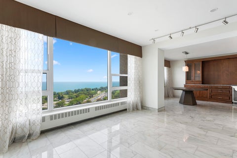 Tiny photo for 3180 N Lake Shore Drive #17F, Chicago, IL 60657 (MLS # 12777425)