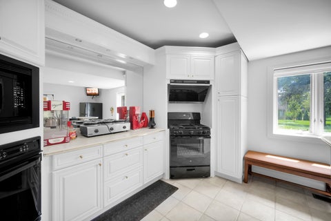 Tiny photo for 3017 Glen Eagles Court, St. Charles, IL 60174 (MLS # 12764593)