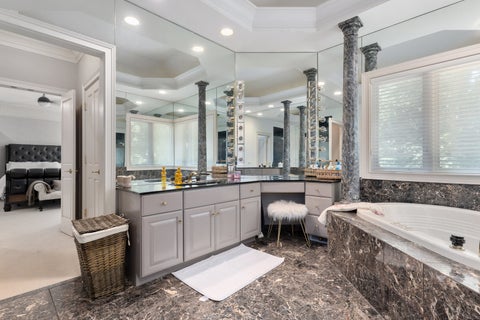 Tiny photo for 3017 Glen Eagles Court, St. Charles, IL 60174 (MLS # 12764593)