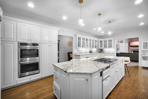 Tiny photo for 3017 Glen Eagles Court, St. Charles, IL 60174 (MLS # 12764593)