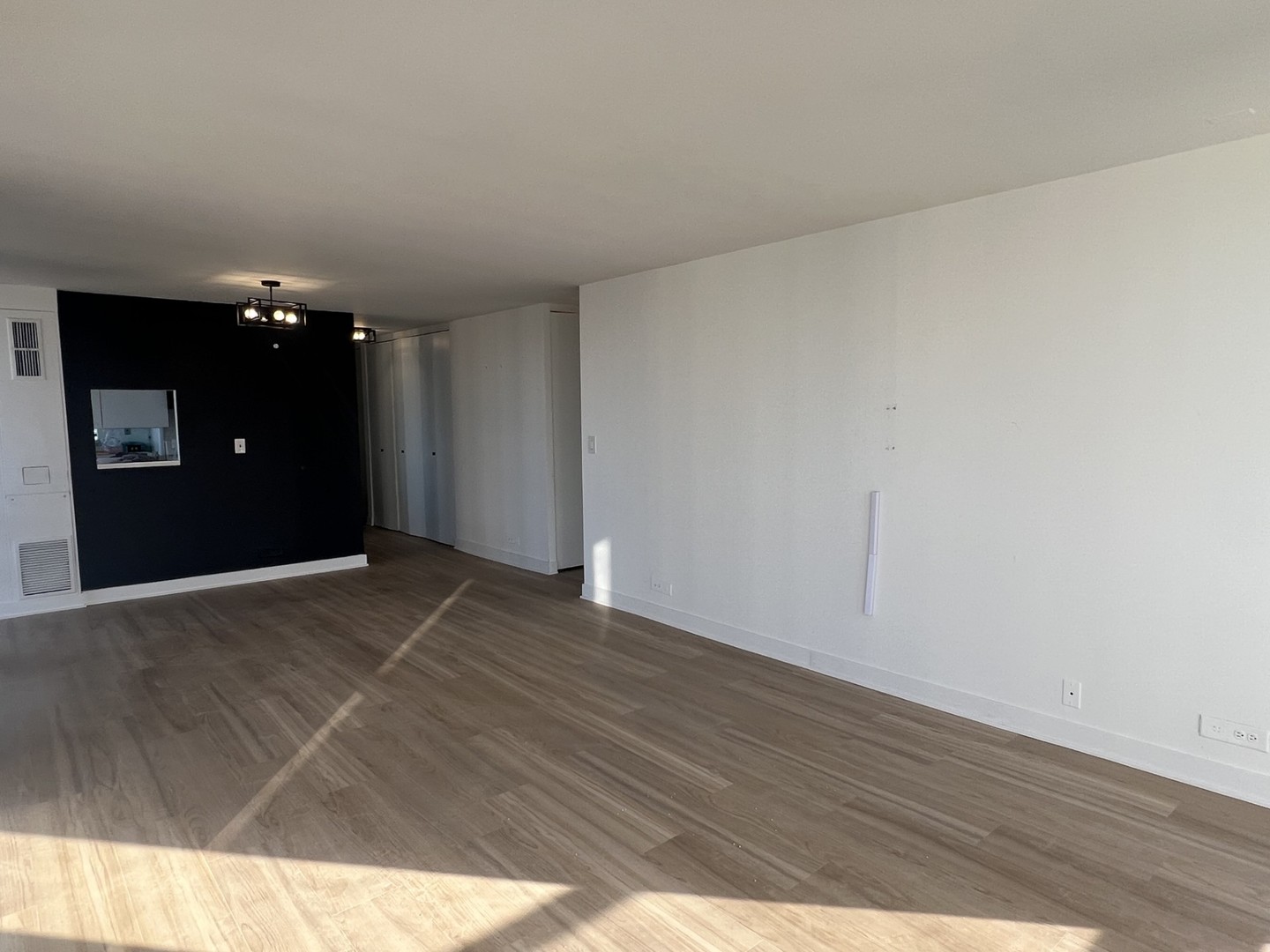 1660 N LaSalle Drive 2812