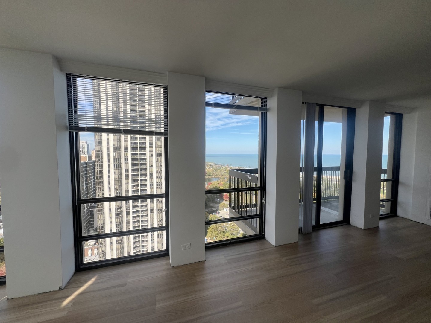 1660 N LaSalle Drive 2812