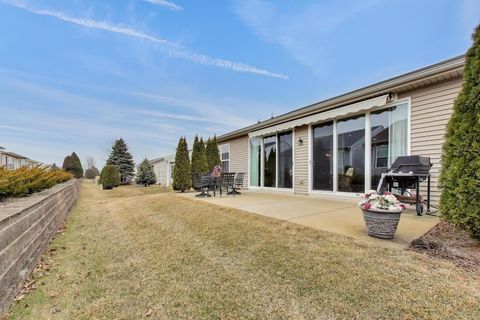 Tiny photo for 11879 Chatfield Crossing, Huntley, IL 60142 (MLS # 12582353)