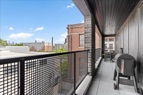 Tiny photo for 1523 N Western Avenue #4C, Chicago, IL 60622 (MLS # 12644077)