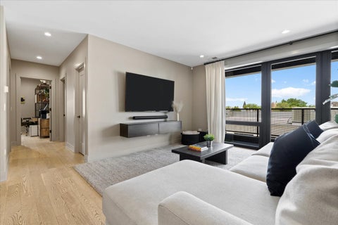 Tiny photo for 1523 N Western Avenue #4C, Chicago, IL 60622 (MLS # 12644077)