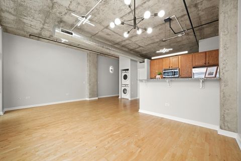 Tiny photo for 50 E 16 Street #414, Chicago, IL 60616 (MLS # 12526932)