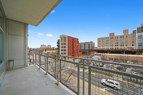 Tiny photo for 50 E 16 Street #414, Chicago, IL 60616 (MLS # 12526932)