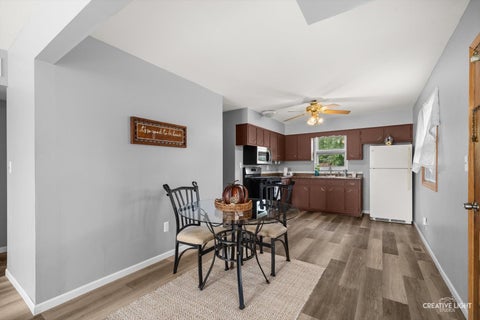 Tiny photo for 323 Kingswood Drive, North Aurora, IL 60542 (MLS # 12754645)