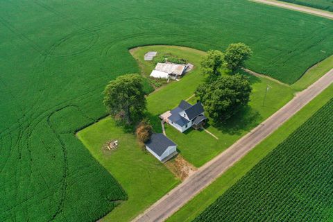 Tiny photo for 2711 E 800 North Road, Wenona, IL 61377 (MLS # 12439814)