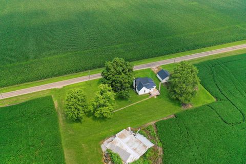 Tiny photo for 2711 E 800 North Road, Wenona, IL 61377 (MLS # 12439814)