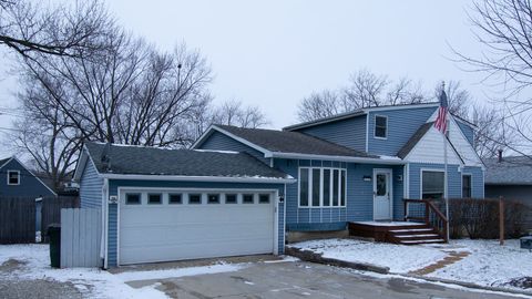 Photo of 216 Brierhill Drive, Round Lake Park, IL 60073 (MLS # 12522925)