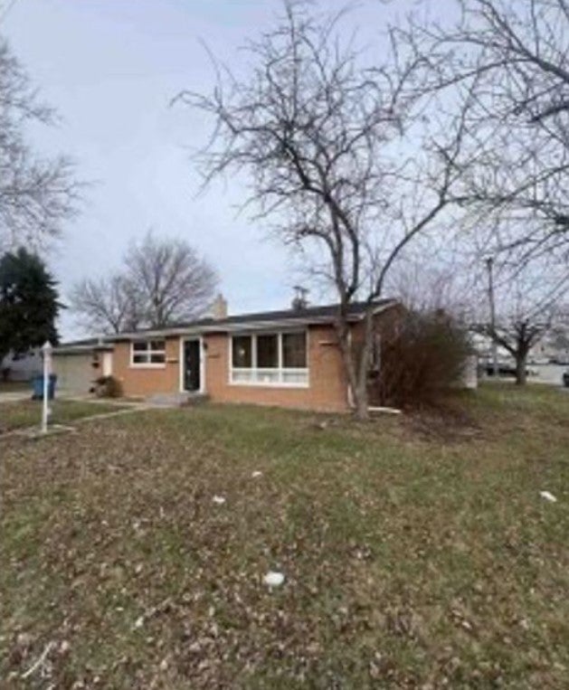 775 Greenbay Avenue