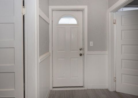 Tiny photo for 2708 7th Avenue, Rock Island, IL 61201 (MLS # 100000503)