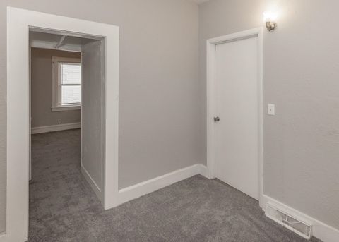 Tiny photo for 2708 7th Avenue, Rock Island, IL 61201 (MLS # 100000503)