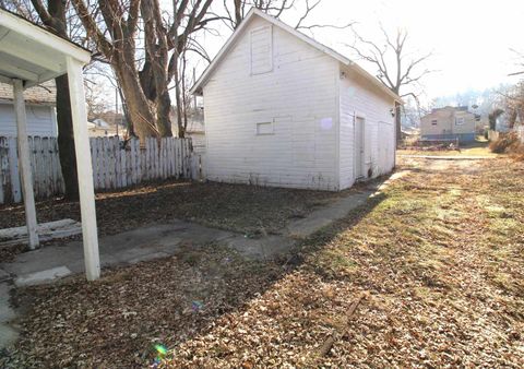 Tiny photo for 2708 7th Avenue, Rock Island, IL 61201 (MLS # 100000503)