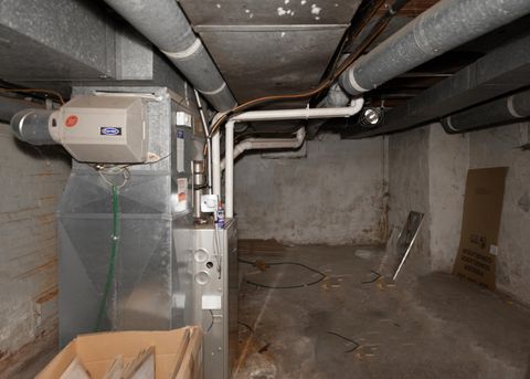 Tiny photo for 2708 7th Avenue, Rock Island, IL 61201 (MLS # 100000503)