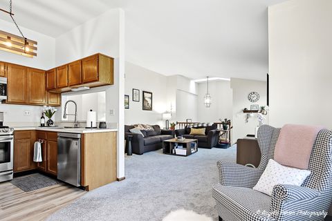 Tiny photo for 911 Ann Arbor Lane #25-3, Vernon Hills, IL 60061 (MLS # 12491518)