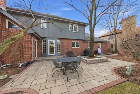 Tiny photo for 500 Buckingham Place, Downers Grove, IL 60516 (MLS # 12590570)
