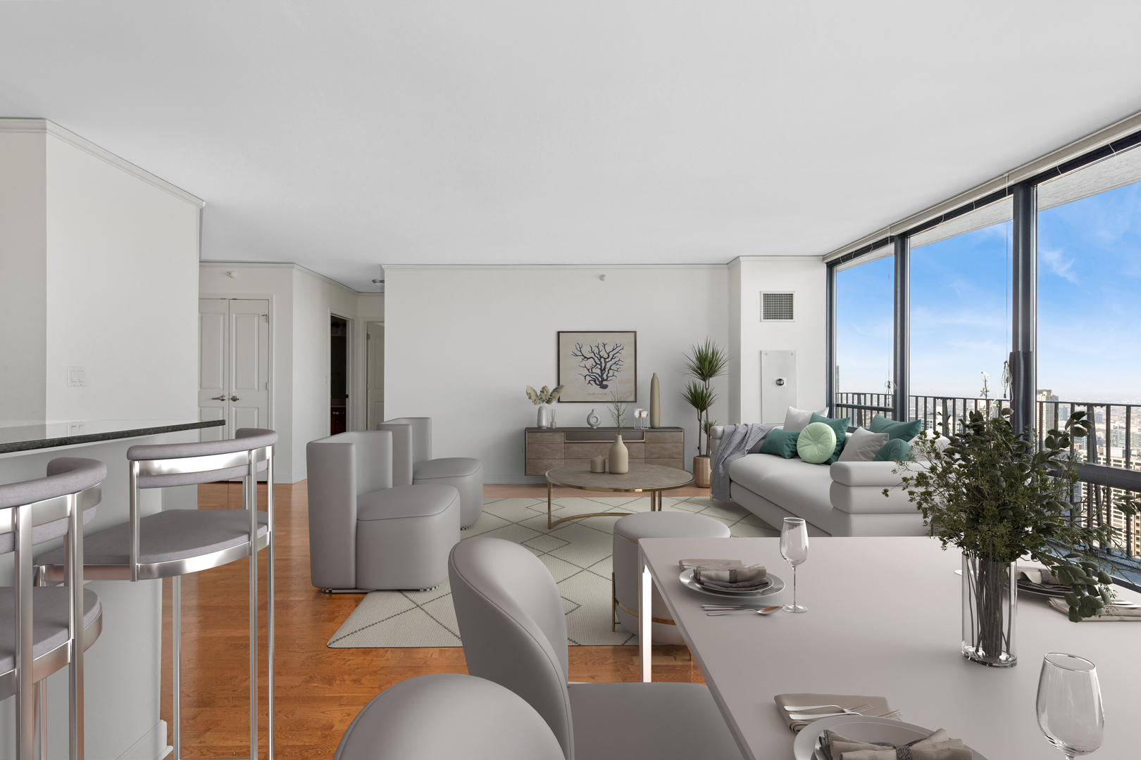 225 N Columbus Drive 5905