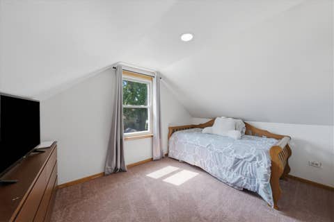 Tiny photo for 6743 106th Place, Chicago Ridge, IL 60415 (MLS # 12707999)