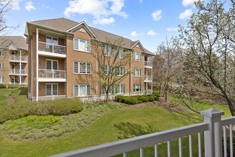 Tiny photo for 2640 Summit Drive #202, Glenview, IL 60025 (MLS # 12623763)