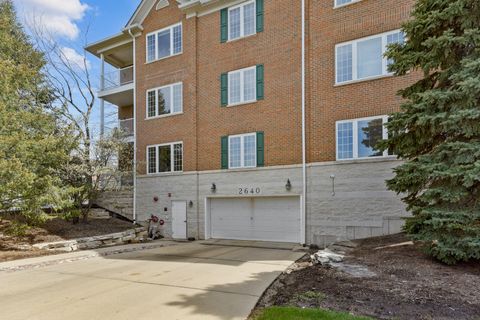 Tiny photo for 2640 Summit Drive #202, Glenview, IL 60025 (MLS # 12623763)