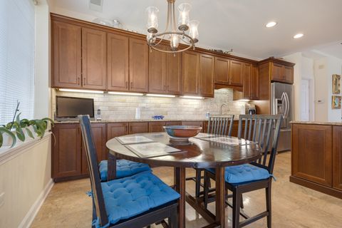 Tiny photo for 2640 Summit Drive #202, Glenview, IL 60025 (MLS # 12623763)