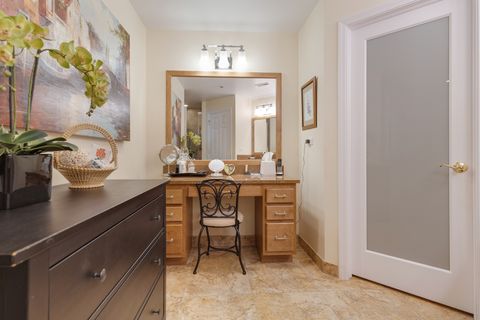 Tiny photo for 2640 Summit Drive #202, Glenview, IL 60025 (MLS # 12623763)