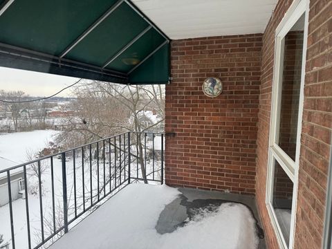 Tiny photo for 450 W Downer Place #4C, Aurora, IL 60506 (MLS # 12426002)