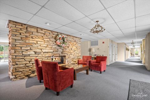 Tiny photo for 450 W Downer Place #4C, Aurora, IL 60506 (MLS # 12426002)