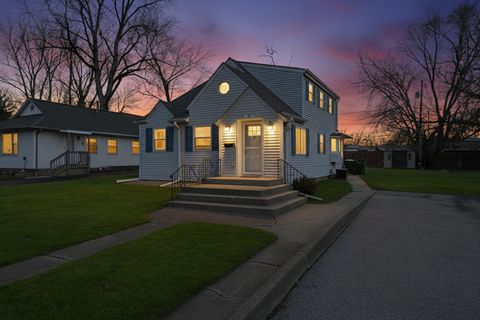 1511 Meadowbrook Drive Round Lake Beach IL 60073