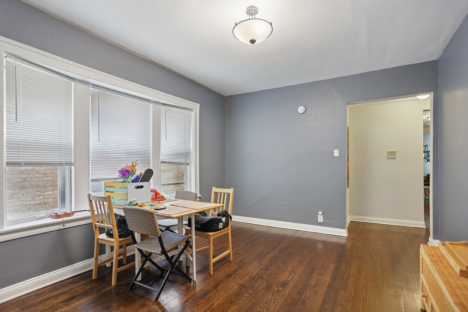 4621 N MONTICELLO Avenue