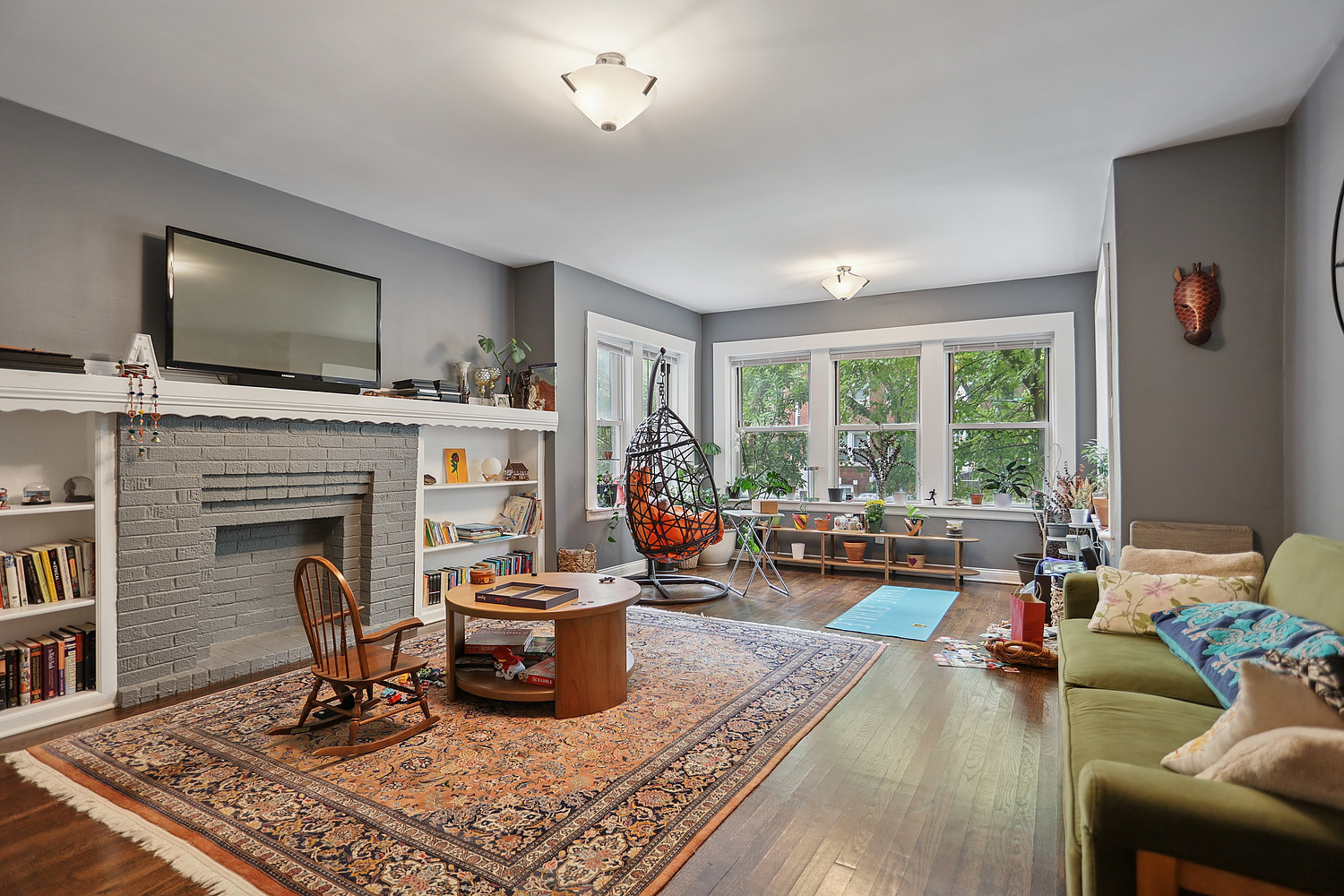 4621 N MONTICELLO Avenue