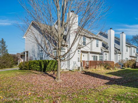 Tiny photo for 13296 W Heiden Circle, Lake Bluff, IL 60044 (MLS # 12533457)