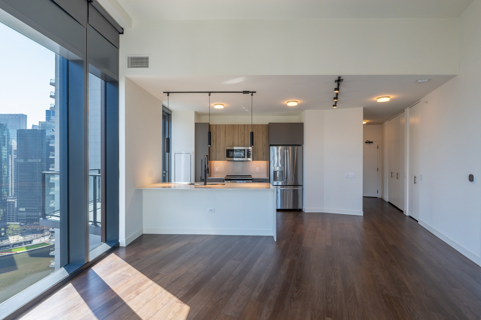 350 N Canal Street 3304