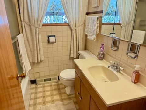 Tiny photo for 4727 S Lavergne Avenue, Chicago, IL 60638 (MLS # 12569001)