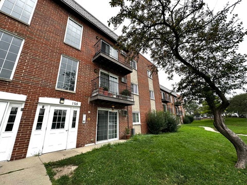 Tiny photo for 105 W Elk Trail #105, Carol Stream, IL 60188 (MLS # 12727962)