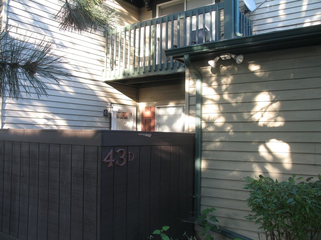 Photo for 43 Fernwood Drive #D, Bolingbrook, IL 60440 (MLS # 12468121)