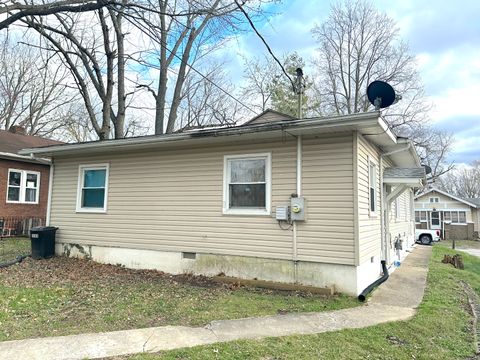Tiny photo for 1308 Maple Street, Murphysboro, IL 62966 (MLS # 12595430)