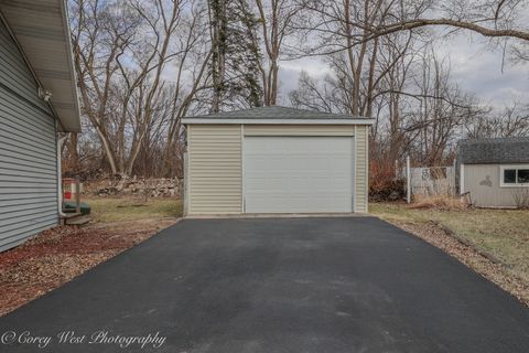 Tiny photo for 640 Williams Drive, South Elgin, IL 60177 (MLS # 12581941)