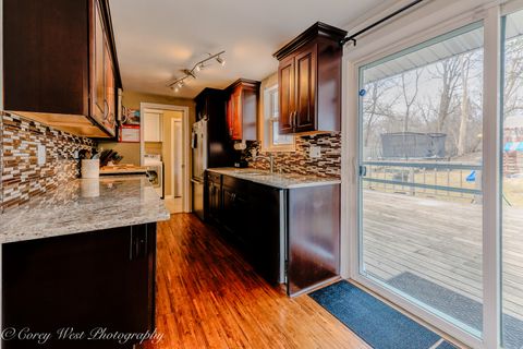 Tiny photo for 640 Williams Drive, South Elgin, IL 60177 (MLS # 12581941)