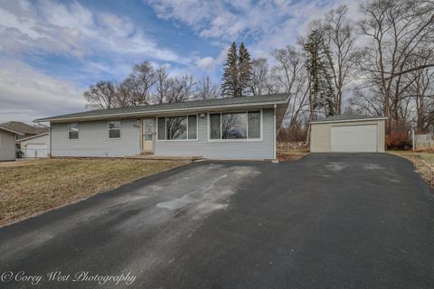 Tiny photo for 640 Williams Drive, South Elgin, IL 60177 (MLS # 12581941)