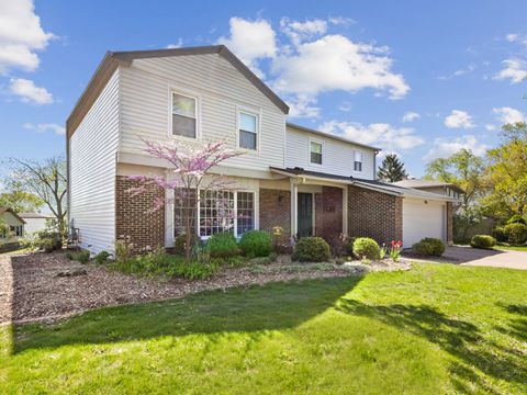 916 Cambridge Drive Libertyville IL 60048