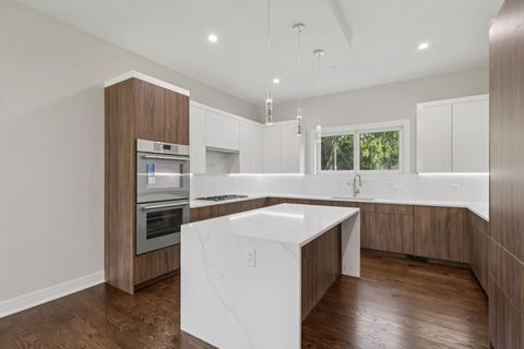 Tiny photo for 1744 Walnut Circle, Northbrook, IL 60062 (MLS # 12521548)