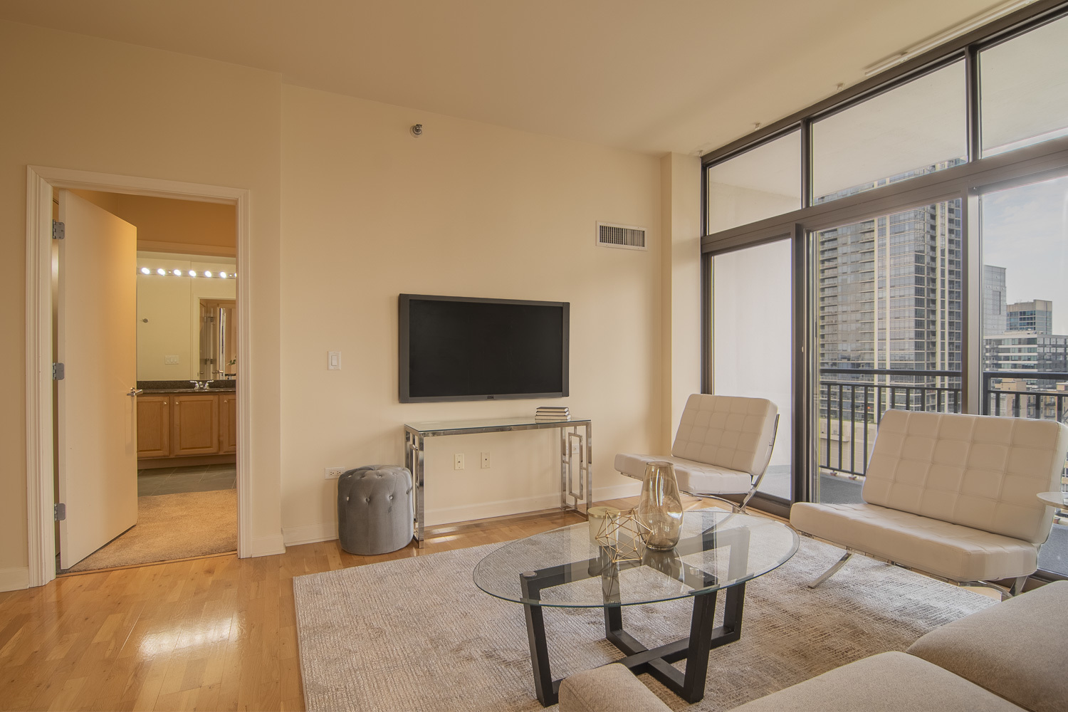 1322 S Prairie Avenue 1413