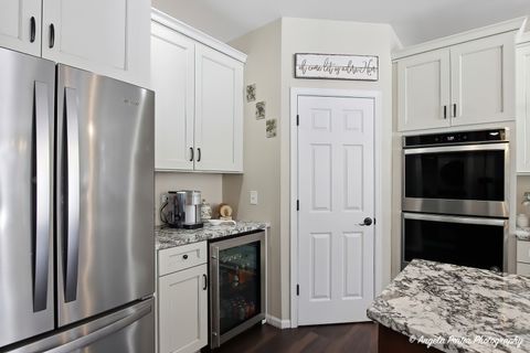 Tiny photo for 1906 Hillside Lane, McHenry, IL 60051 (MLS # 12618483)