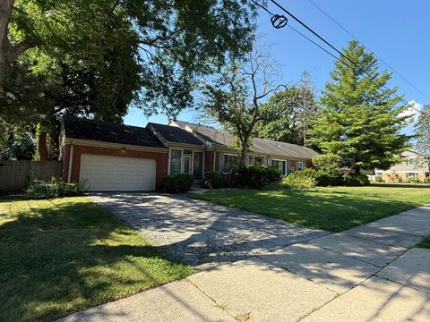 Photo of 505 Margate Terrace, Deerfield, IL 60015 (MLS # 12446193)